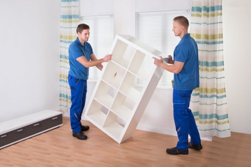 Packing support and moving preparation for Harefield customers